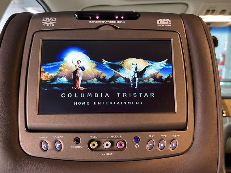 Cadillac Escalade AWD Platinum Edition 2009