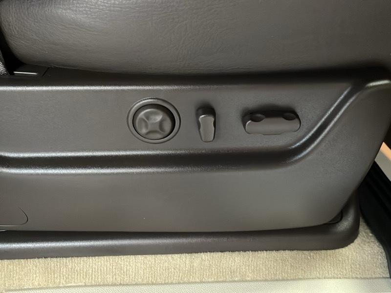 Cadillac Escalade AWD Platinum Edition 2009