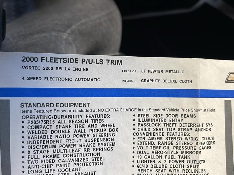 Chevrolet S10 Pickup LS Short Bed 2WD 2000