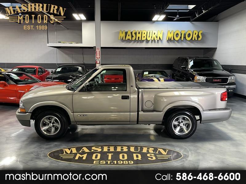 Chevrolet S10 Pickup LS Short Bed 2WD 2000