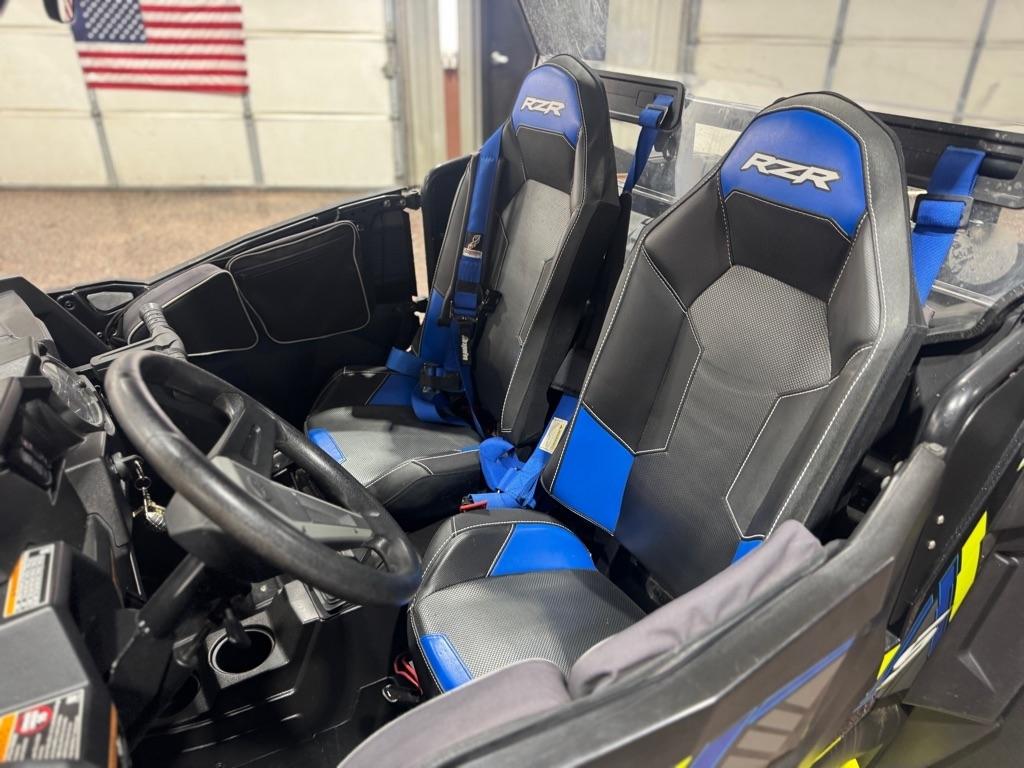 Polaris RZR S 900 EPS  2015