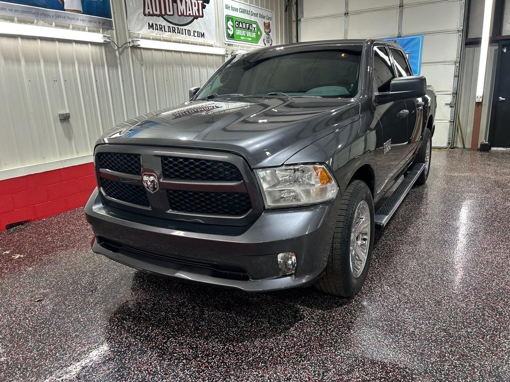 RAM 1500 Express 4x4 Crew Cab 5'7" Box 2018