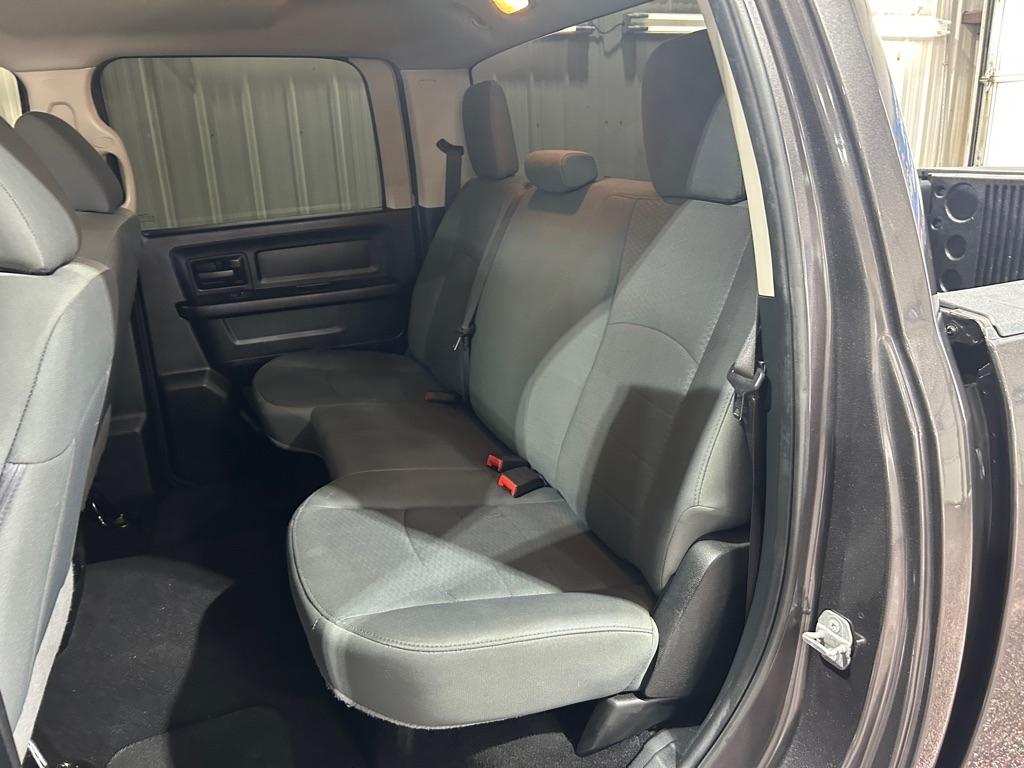 RAM 1500 Express 4x4 Crew Cab 5'7" Box 2018