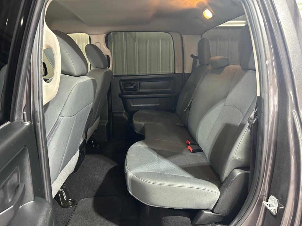 RAM 1500 Express 4x4 Crew Cab 5'7" Box 2018