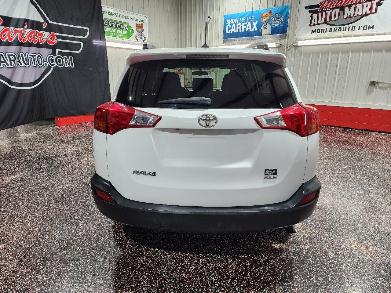 Toyota RAV4 FWD 4dr XLE (Natl) 2015