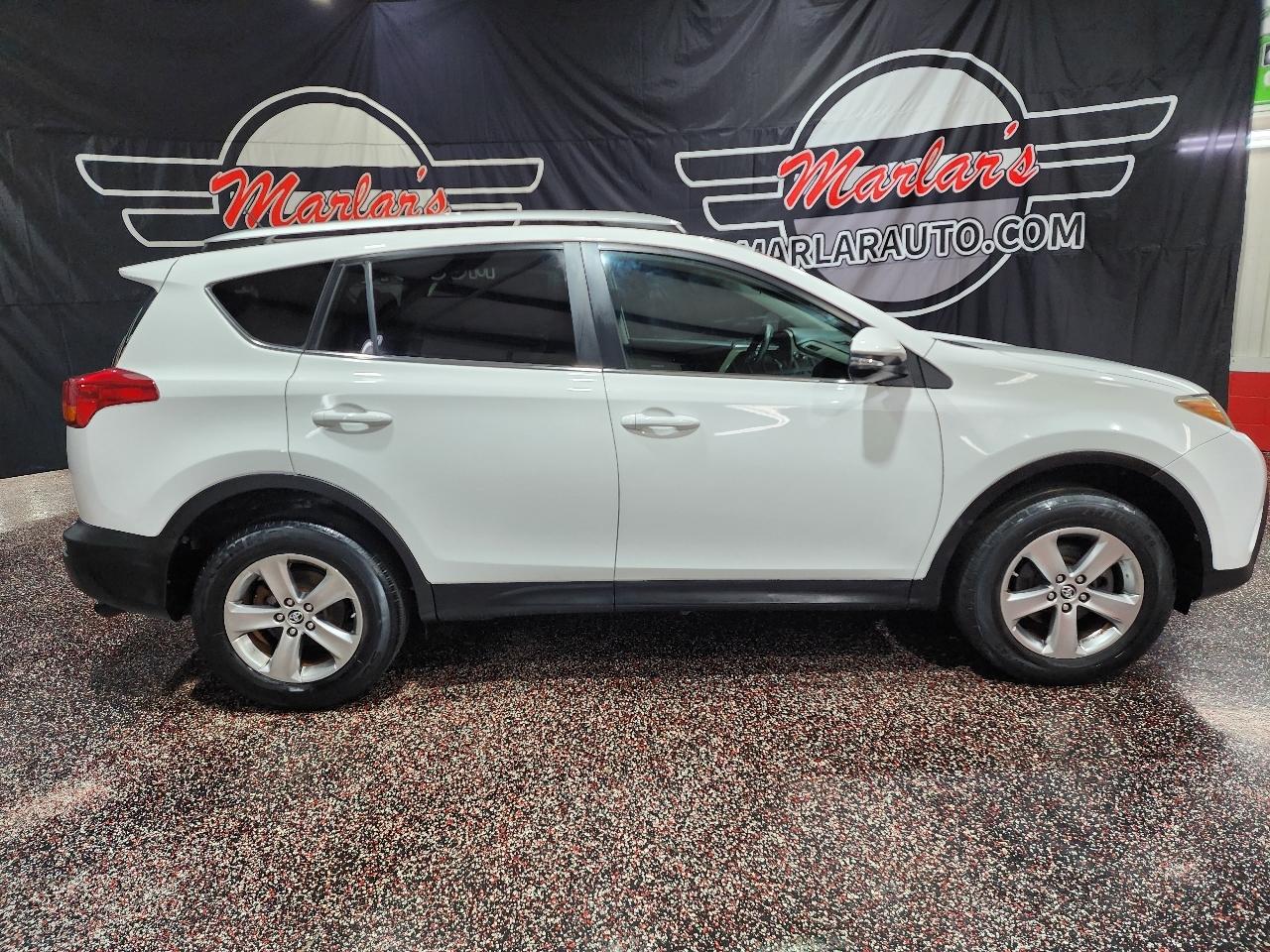 Toyota RAV4 FWD 4dr XLE (Natl) 2015