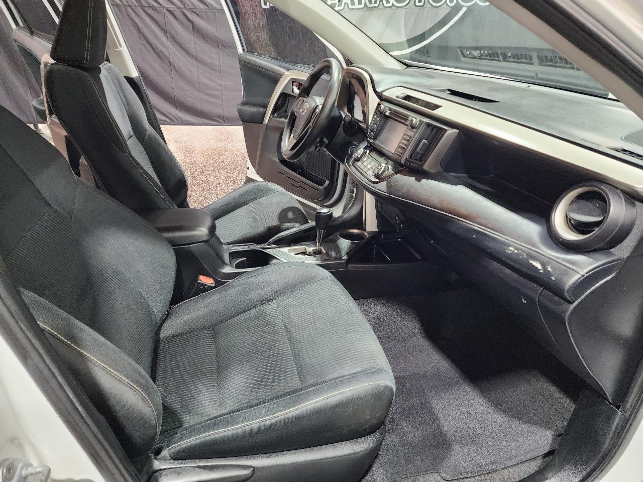 Toyota RAV4 FWD 4dr XLE (Natl) 2015