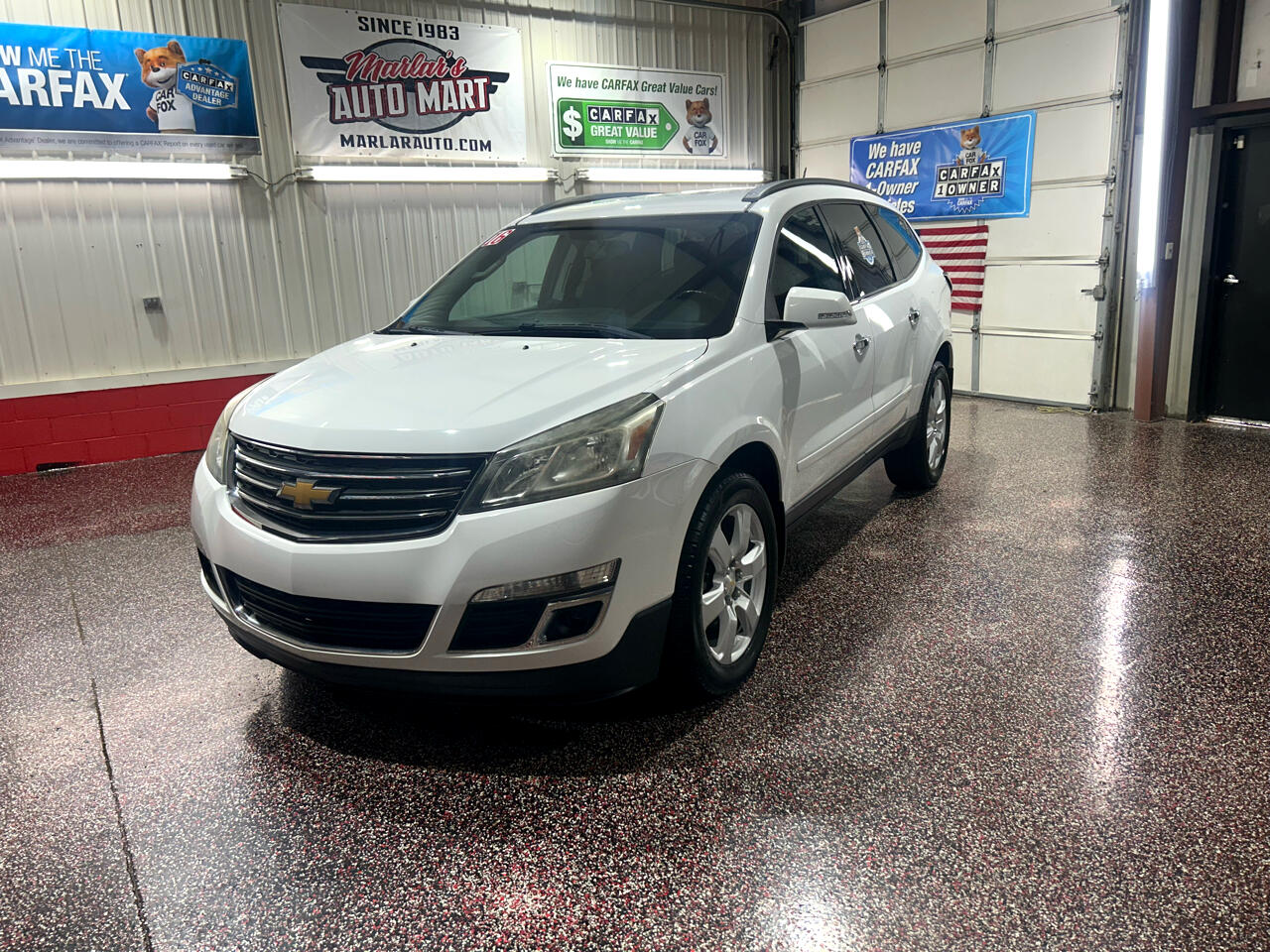 2016 Chevrolet Traverse 1LT photo 3