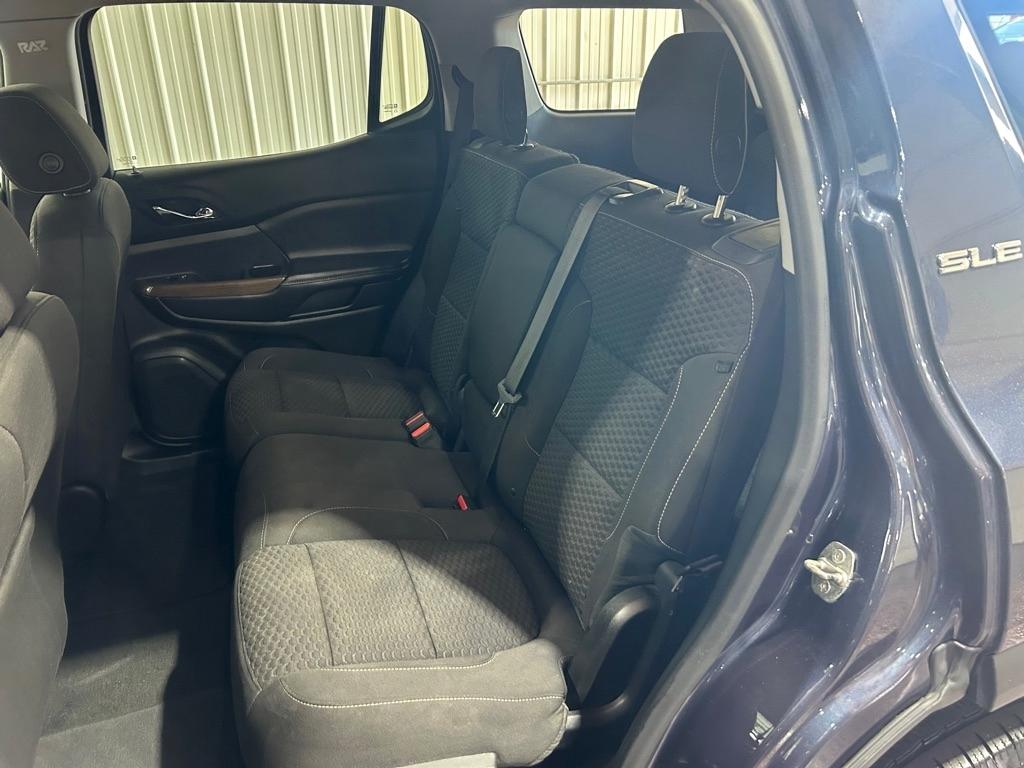 GMC Acadia FWD 4dr SLE w/SLE-1 2019