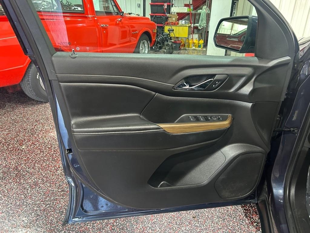 GMC Acadia FWD 4dr SLE w/SLE-1 2019