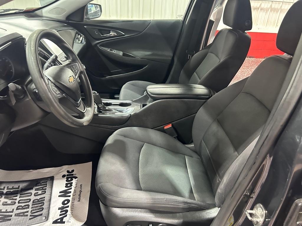 Chevrolet Malibu 4dr Sdn LT w/1LT 2017