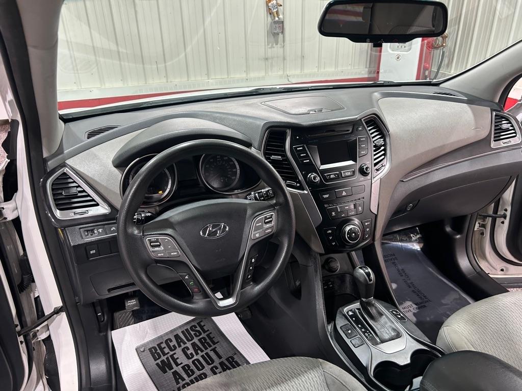 Hyundai Santa Fe FWD 4dr SE 2016