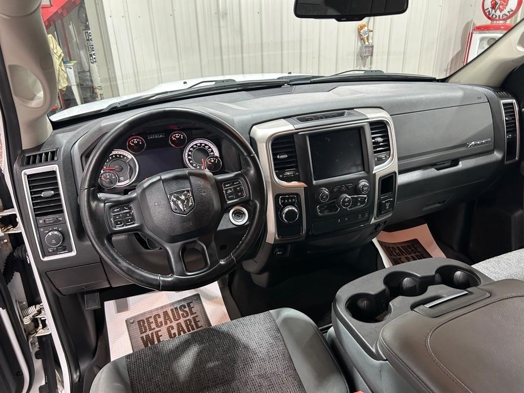 RAM 1500 Classic Big Horn 4x2 Crew Cab 6'4" Box 2019