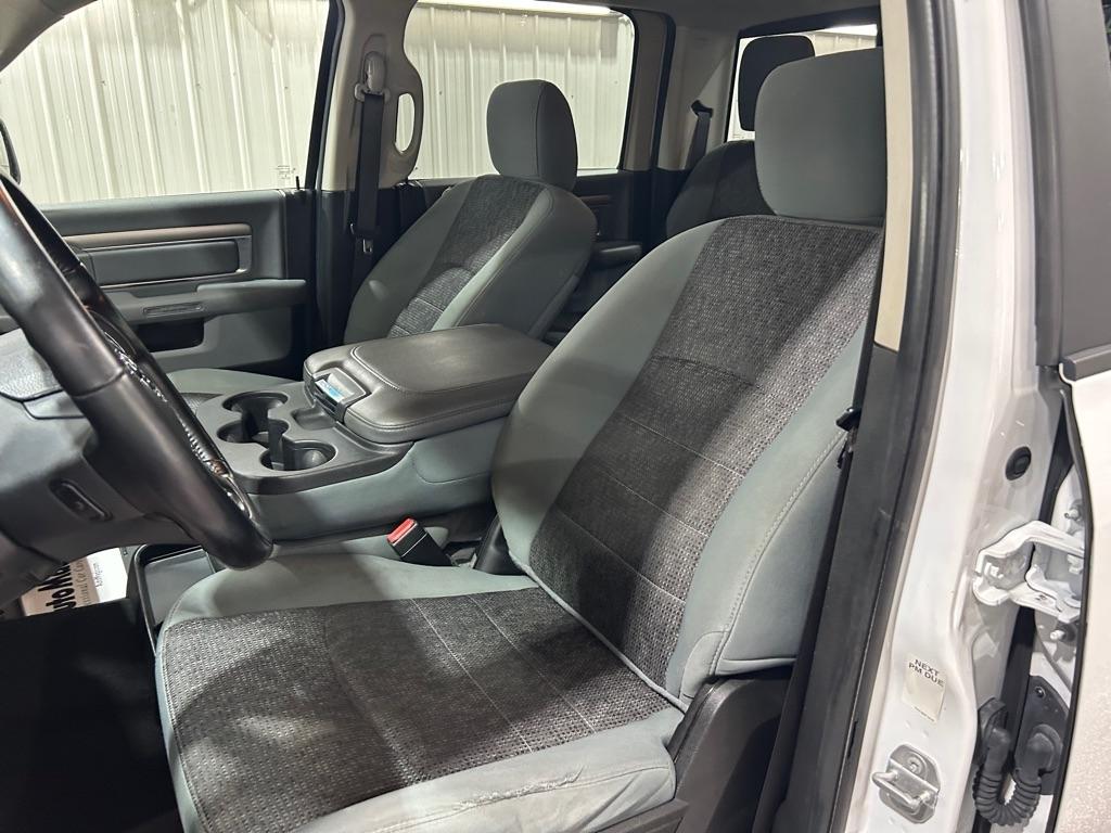 RAM 1500 Classic Big Horn 4x2 Crew Cab 6'4" Box 2019