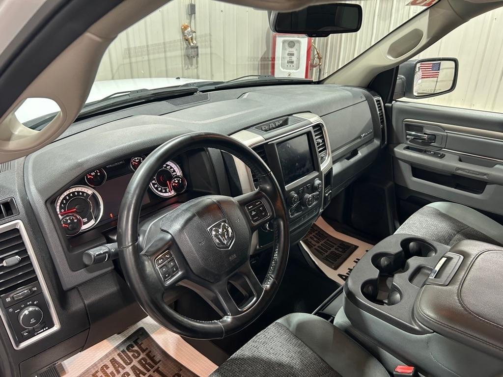 RAM 1500 Classic Big Horn 4x2 Crew Cab 6'4" Box 2019