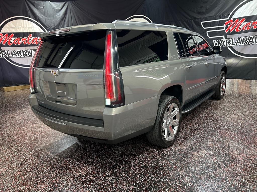 Cadillac Escalade ESV 4WD 4dr Luxury 2019