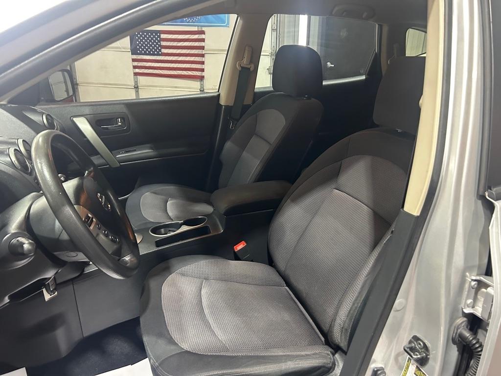 Nissan Rogue AWD 4dr SV 2011