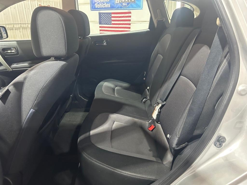 Nissan Rogue AWD 4dr SV 2011