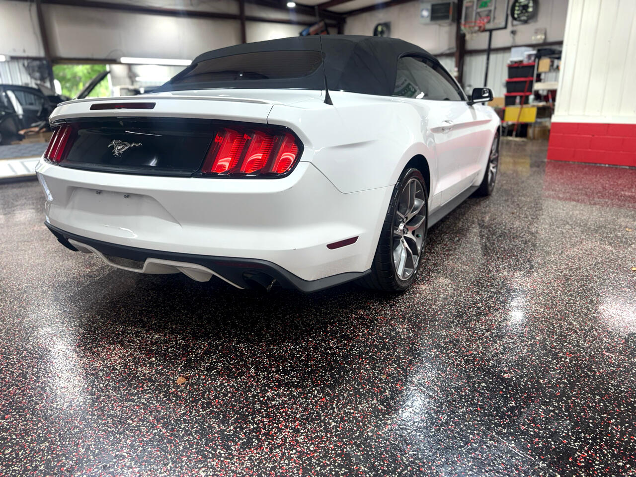 Ford Mustang 2dr Conv EcoBoost Premium 2015 Ford Mustang 2dr Conv EcoBoost Premium 2015