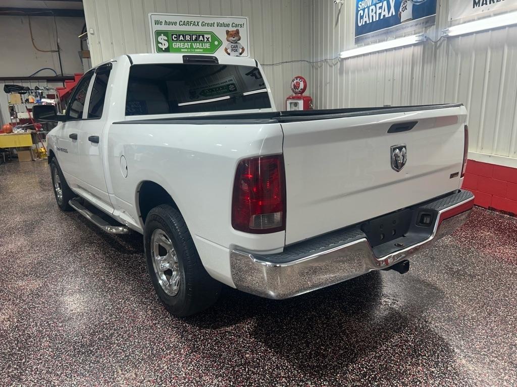 Dodge 1500 2WD Quad Cab 140.5" ST 2011