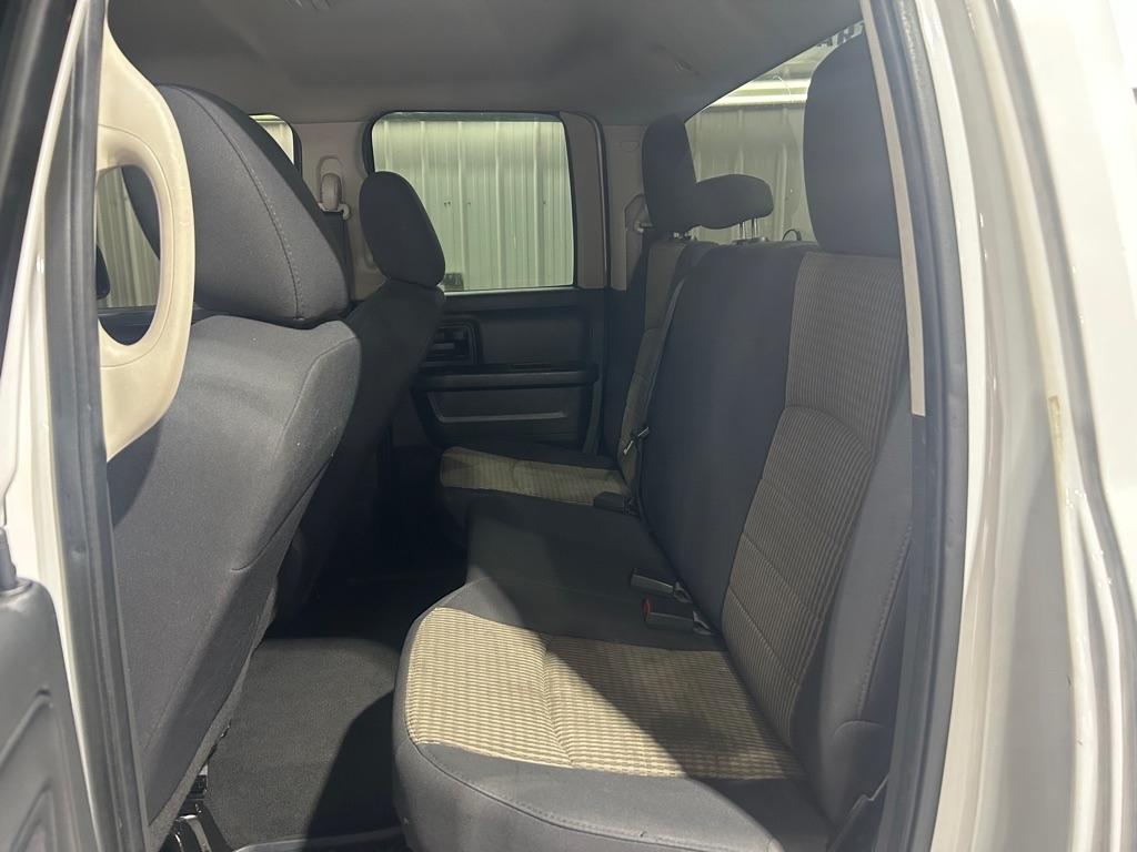 Dodge 1500 2WD Quad Cab 140.5" ST 2011