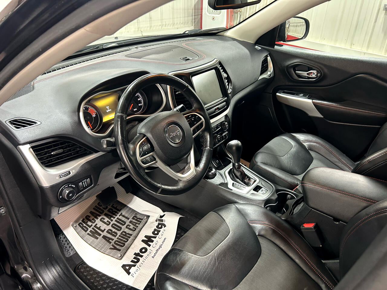 Jeep Cherokee Trailhawk 4x4 2018 Jeep Cherokee Trailhawk 4x4 2018