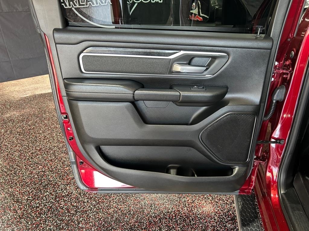 RAM 1500 Big Horn/Lone Star 4x4 Crew Cab 5'7" Box 2019