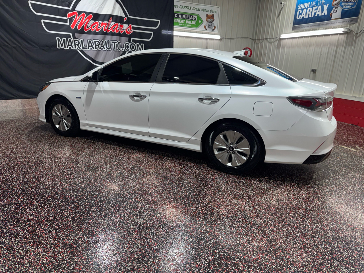 Hyundai Sonata Hybrid SE 2.0L 2019 Hyundai Sonata Hybrid SE 2.0L 2019