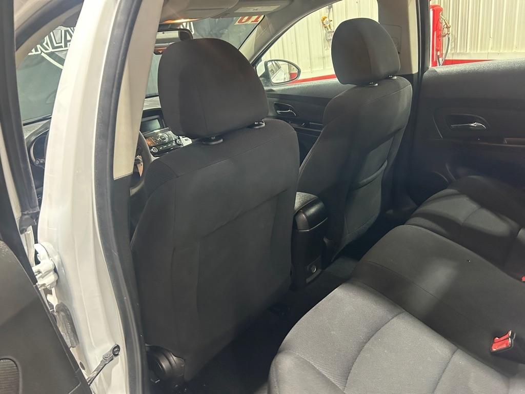 Chevrolet Cruze Limited 4dr Sdn Auto LT w/1LT 2016