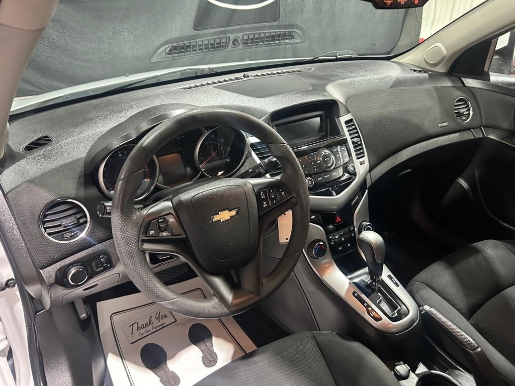 Chevrolet Cruze Limited 4dr Sdn Auto LT w/1LT 2016