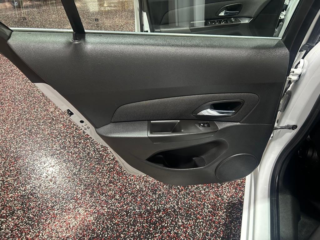 Chevrolet Cruze Limited 4dr Sdn Auto LT w/1LT 2016