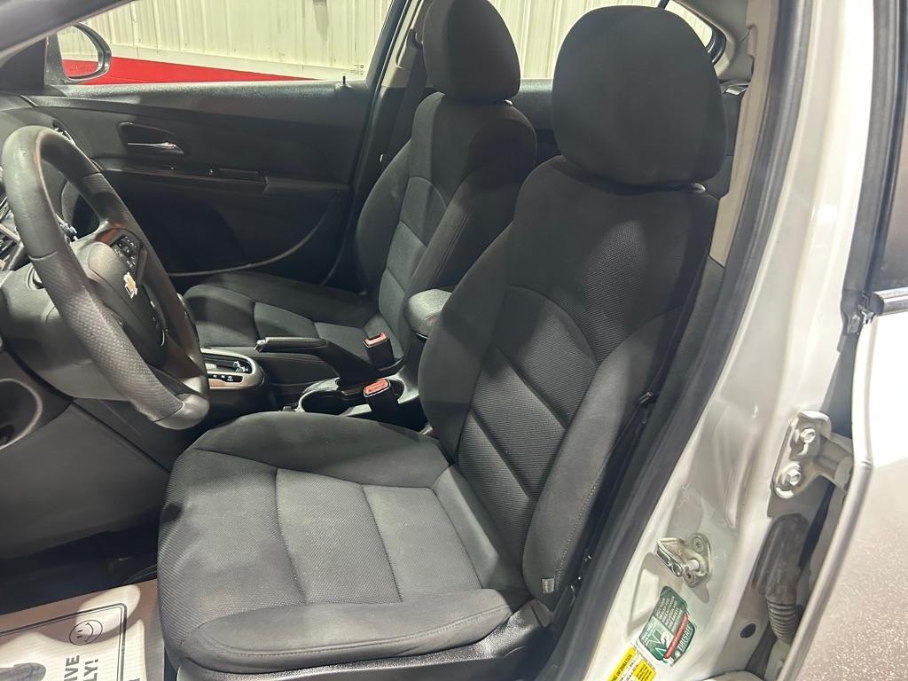 Chevrolet Cruze Limited 4dr Sdn Auto LT w/1LT 2016