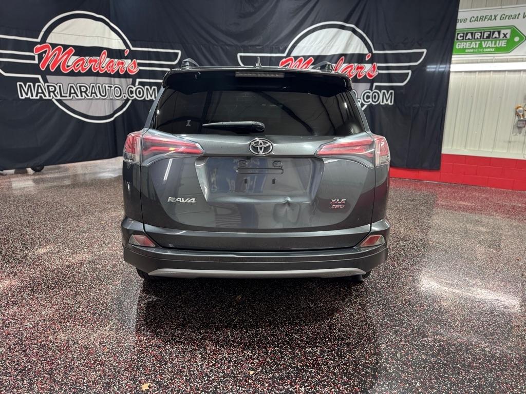 Toyota RAV4 XLE AWD (Natl) 2017