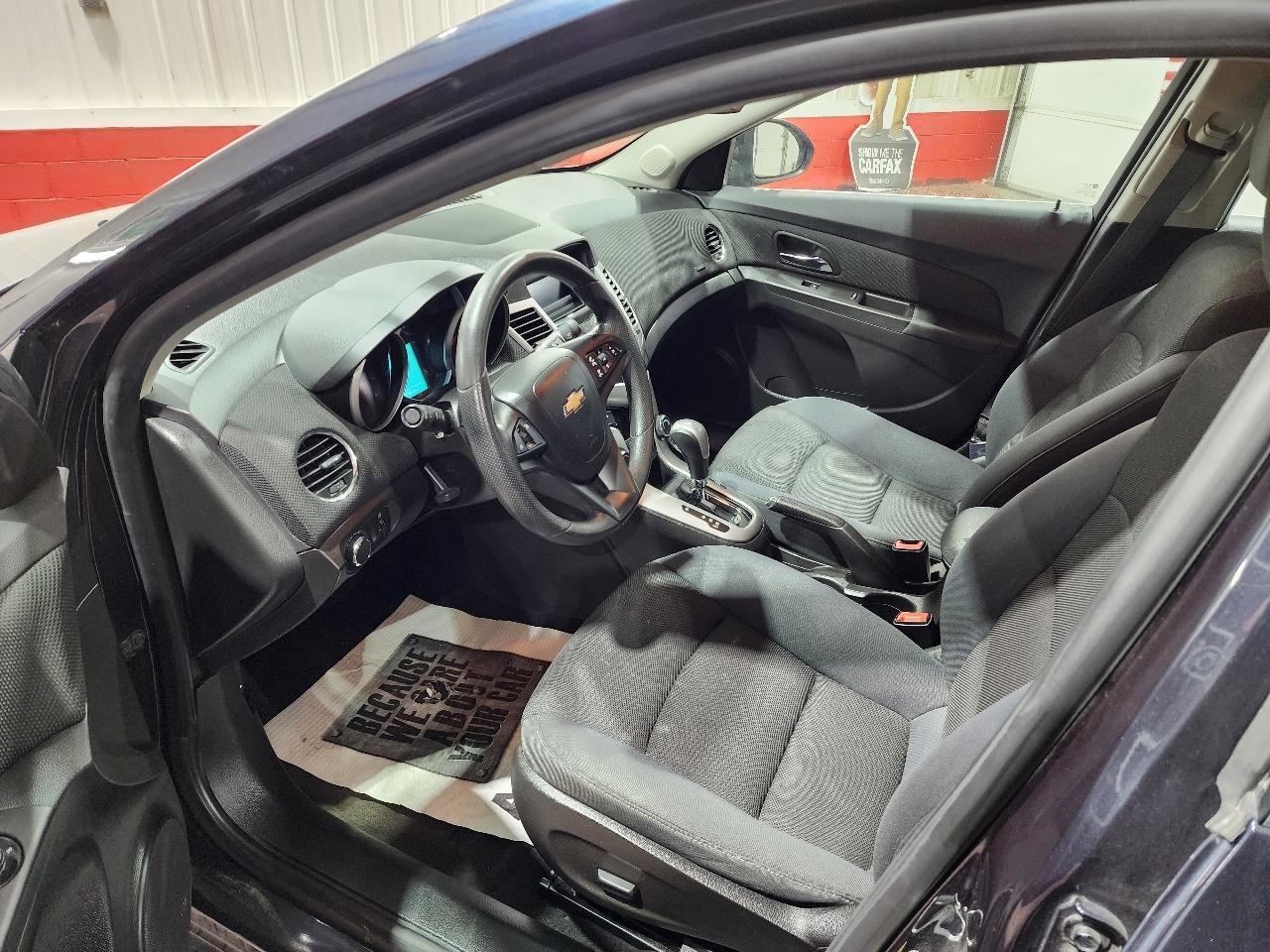 Chevrolet Cruze Limited 4dr Sdn Auto LT w/1LT 2016