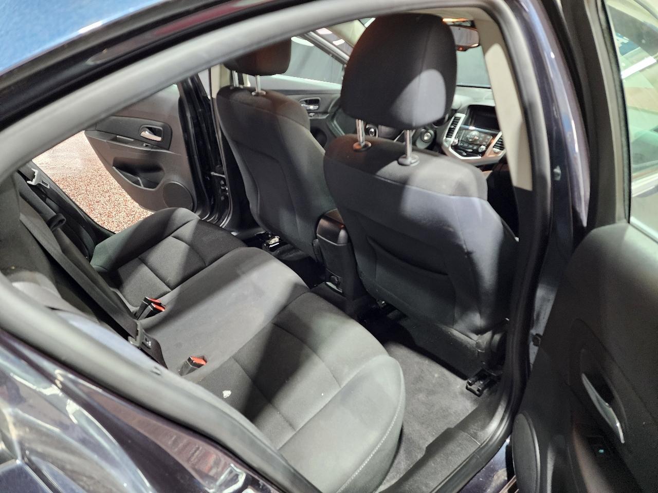 Chevrolet Cruze Limited 4dr Sdn Auto LT w/1LT 2016