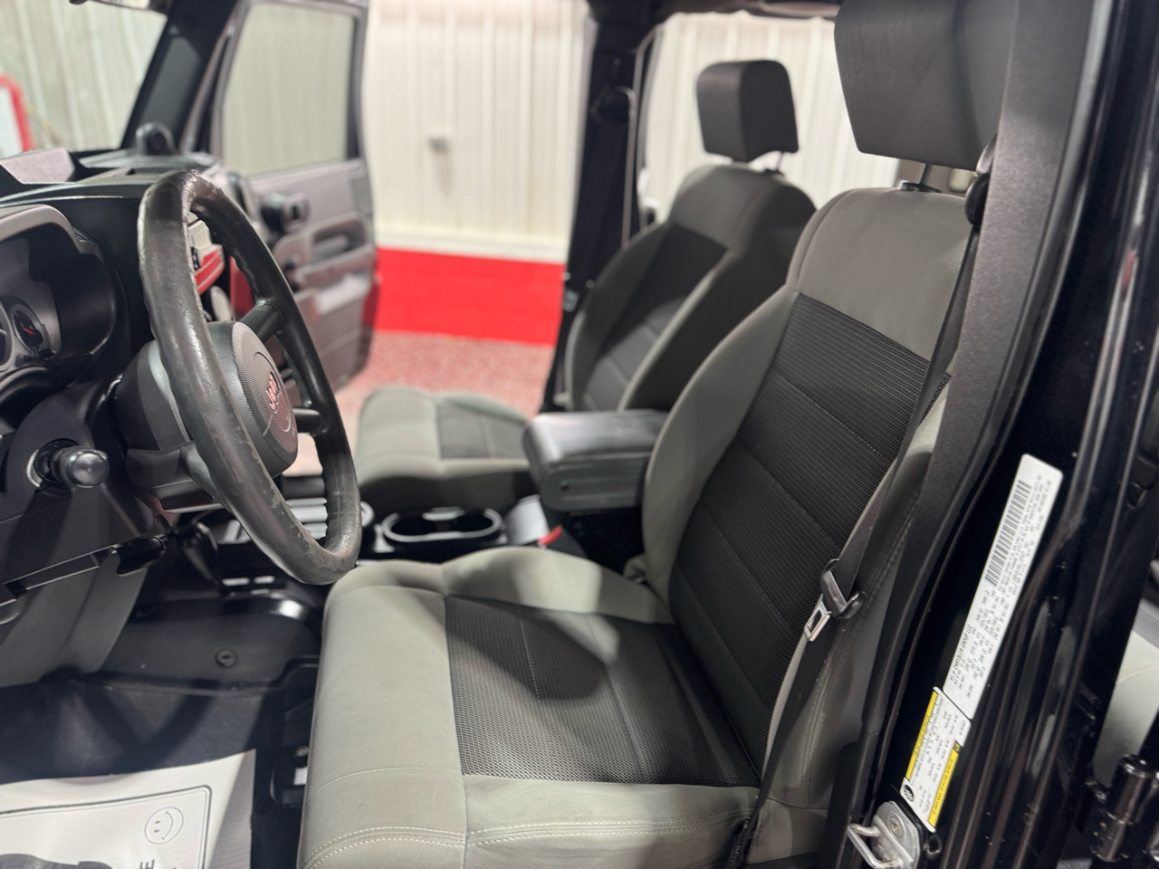 Jeep Wrangler Unlimited 4WD 4dr Sport 2010 Jeep Wrangler Unlimited 4WD 4dr Sport 2010