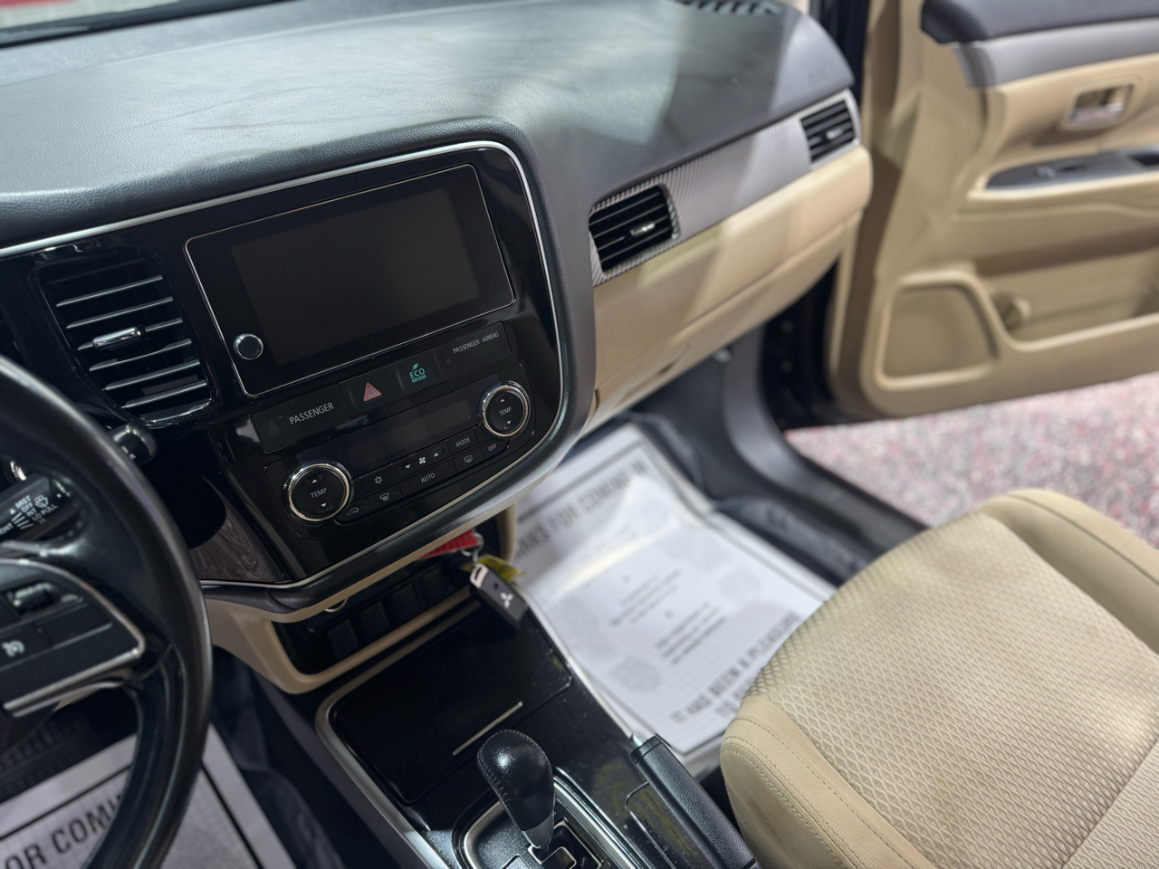 Mitsubishi Outlander SEL FWD 2017