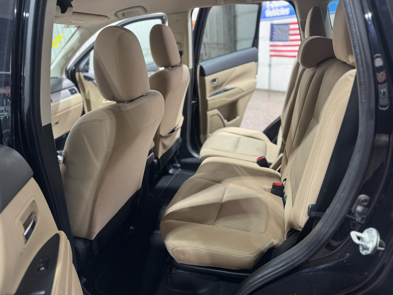 Mitsubishi Outlander SEL FWD 2017