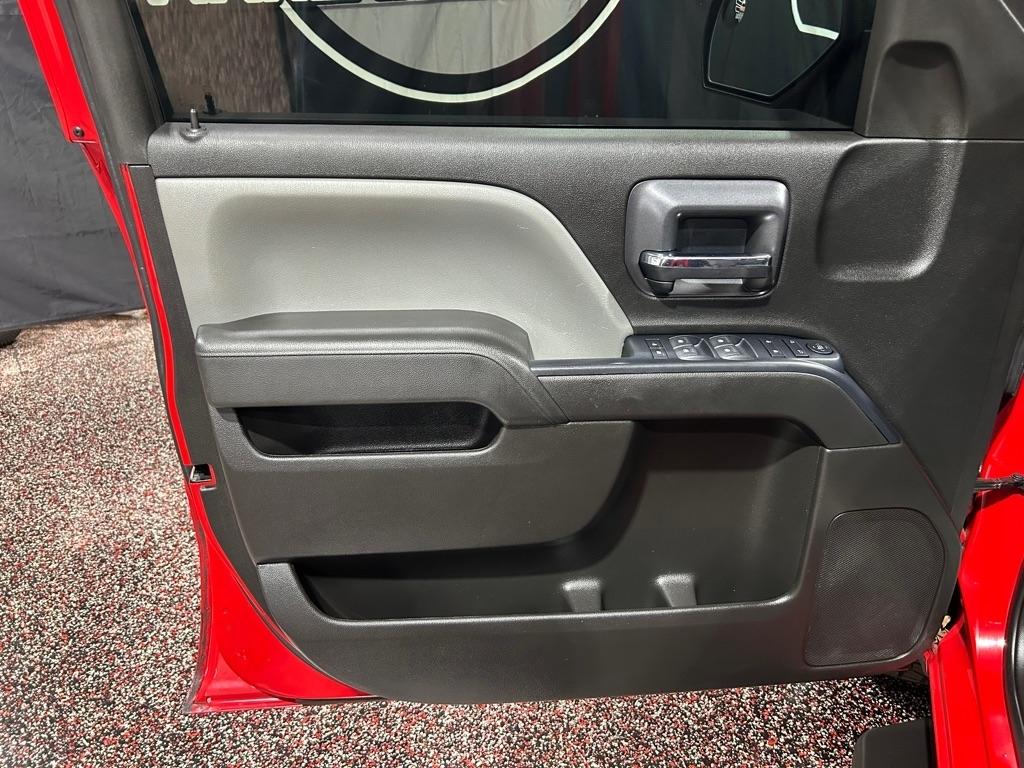 Chevrolet Silverado 1500 4WD Double Cab 143.5" Custom 2018