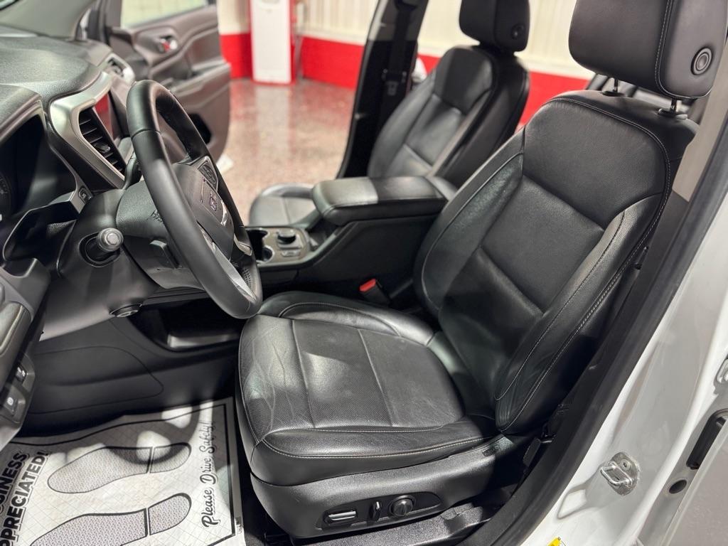 GMC Acadia AWD 4dr SLT 2020