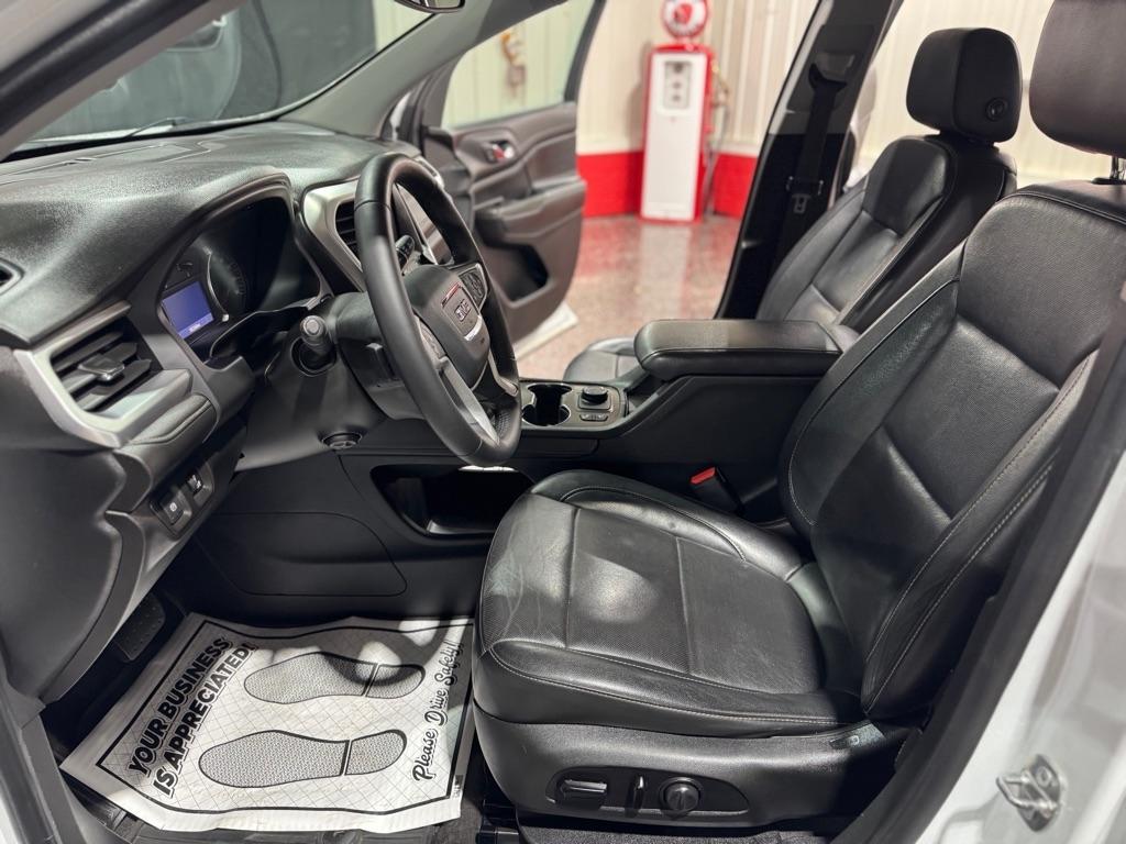 GMC Acadia AWD 4dr SLT 2020