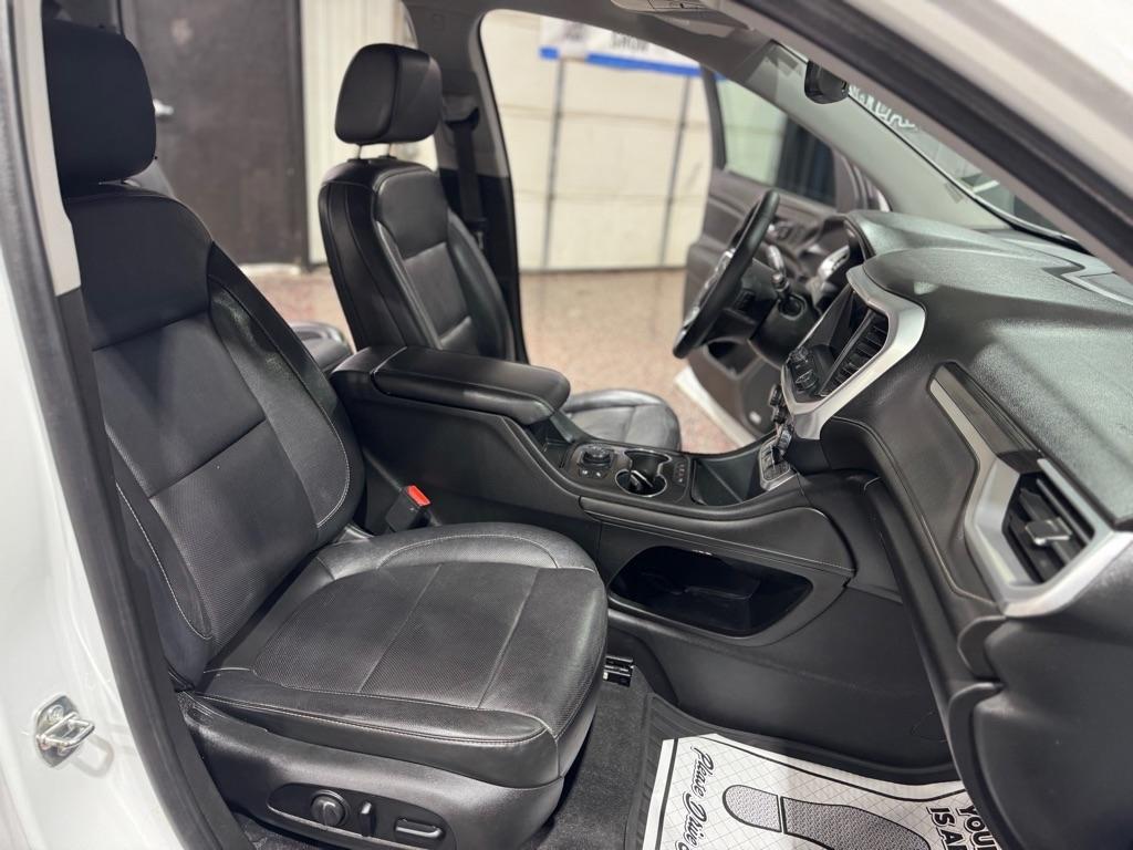 GMC Acadia AWD 4dr SLT 2020