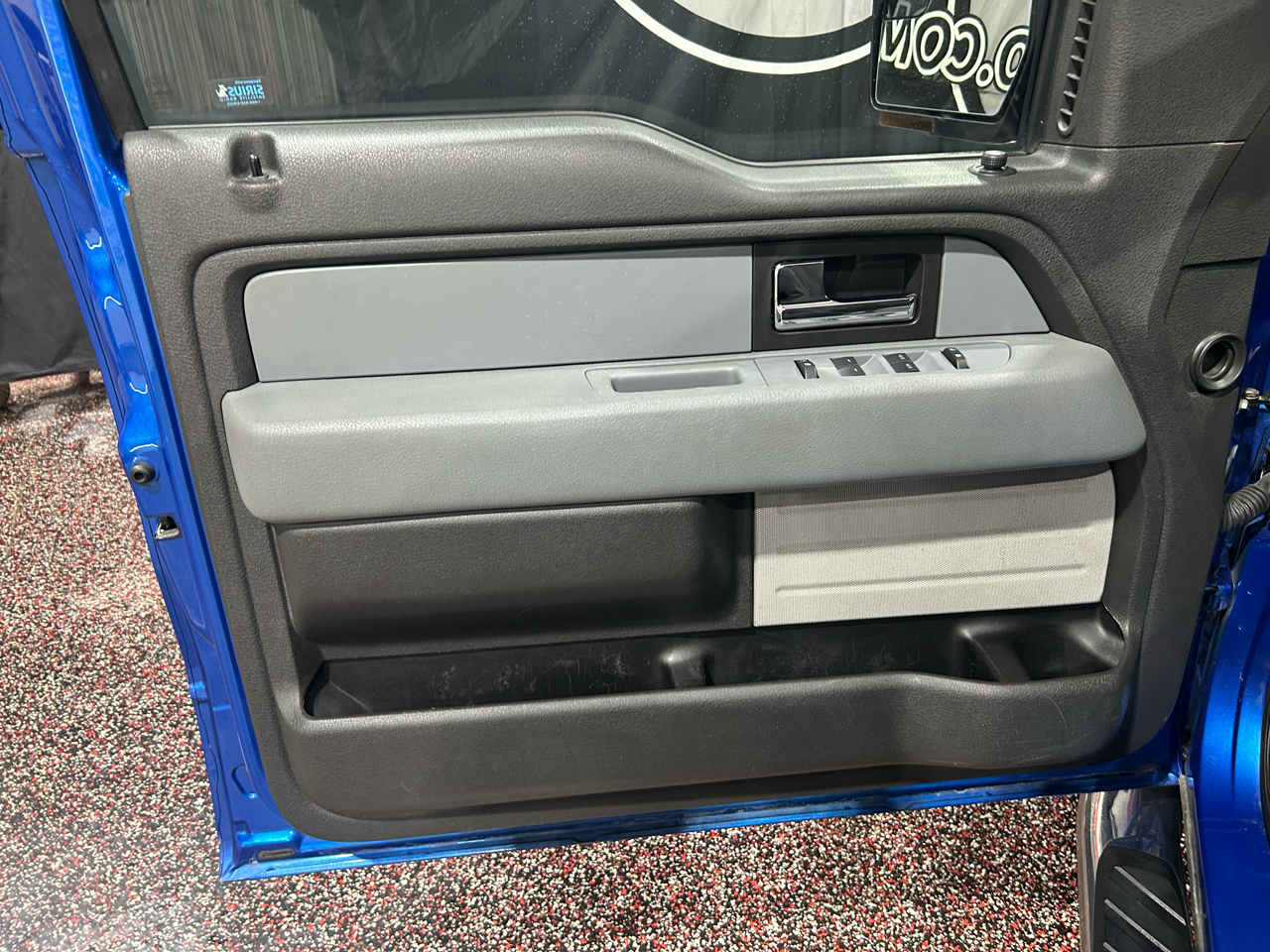 Ford F-150 4WD SuperCrew 145" King Ranch 2014 Ford F-150 4WD SuperCrew 145" King Ranch 2014