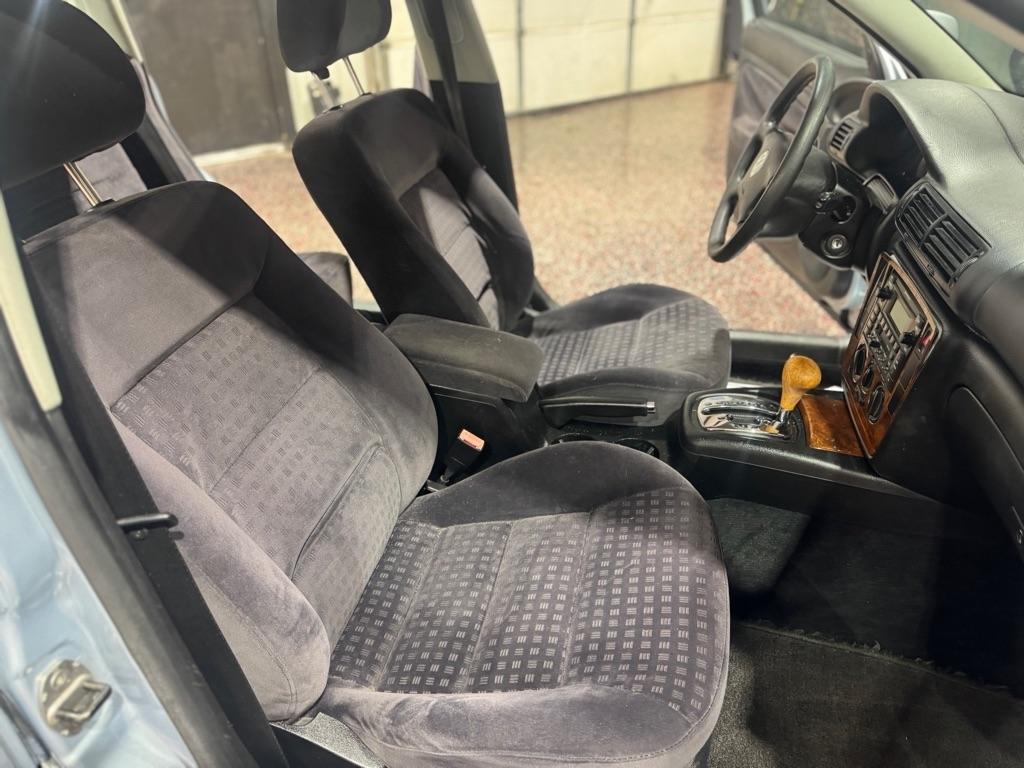 Volkswagen Passat 4dr Sdn GLS V6 Auto 2003