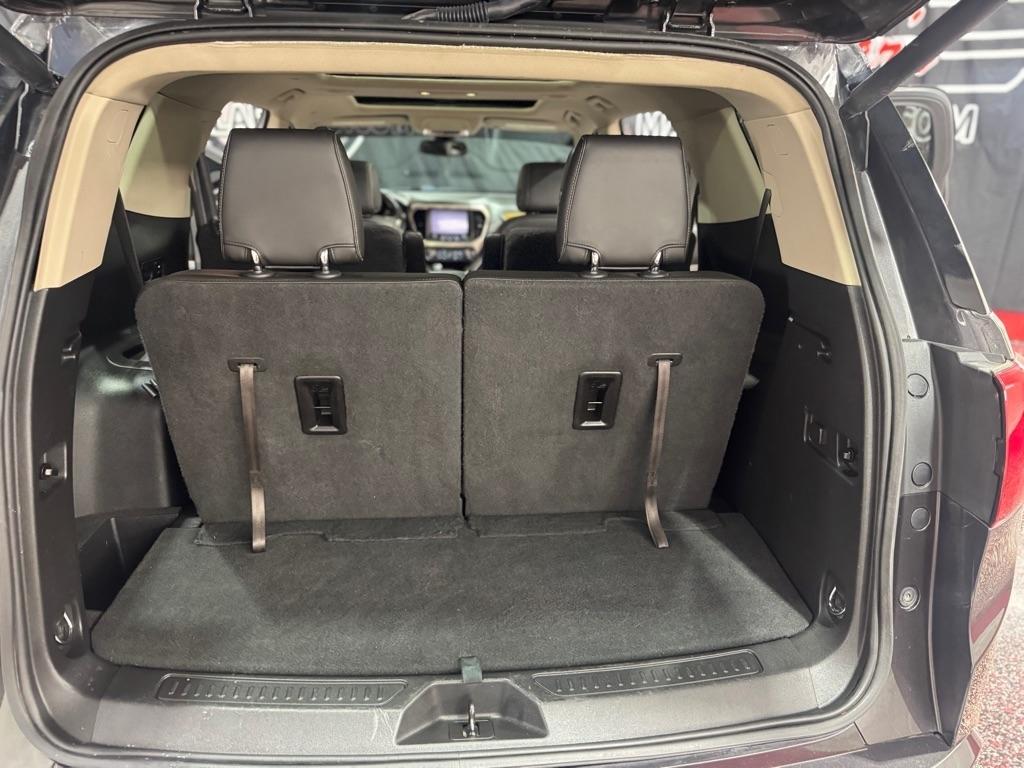 GMC Acadia AWD 4dr Denali 2018