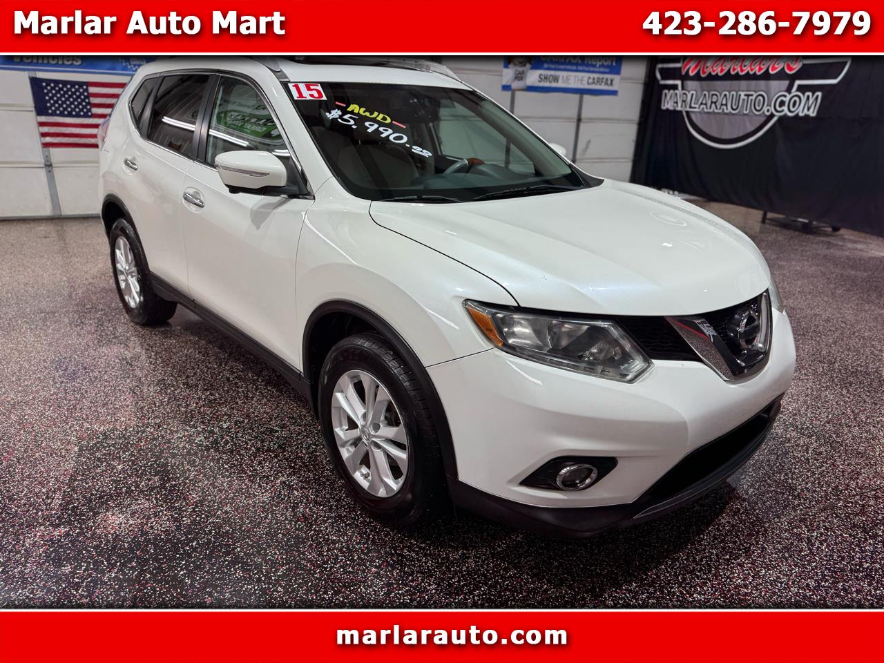 2015 Nissan Rogue SV's photo