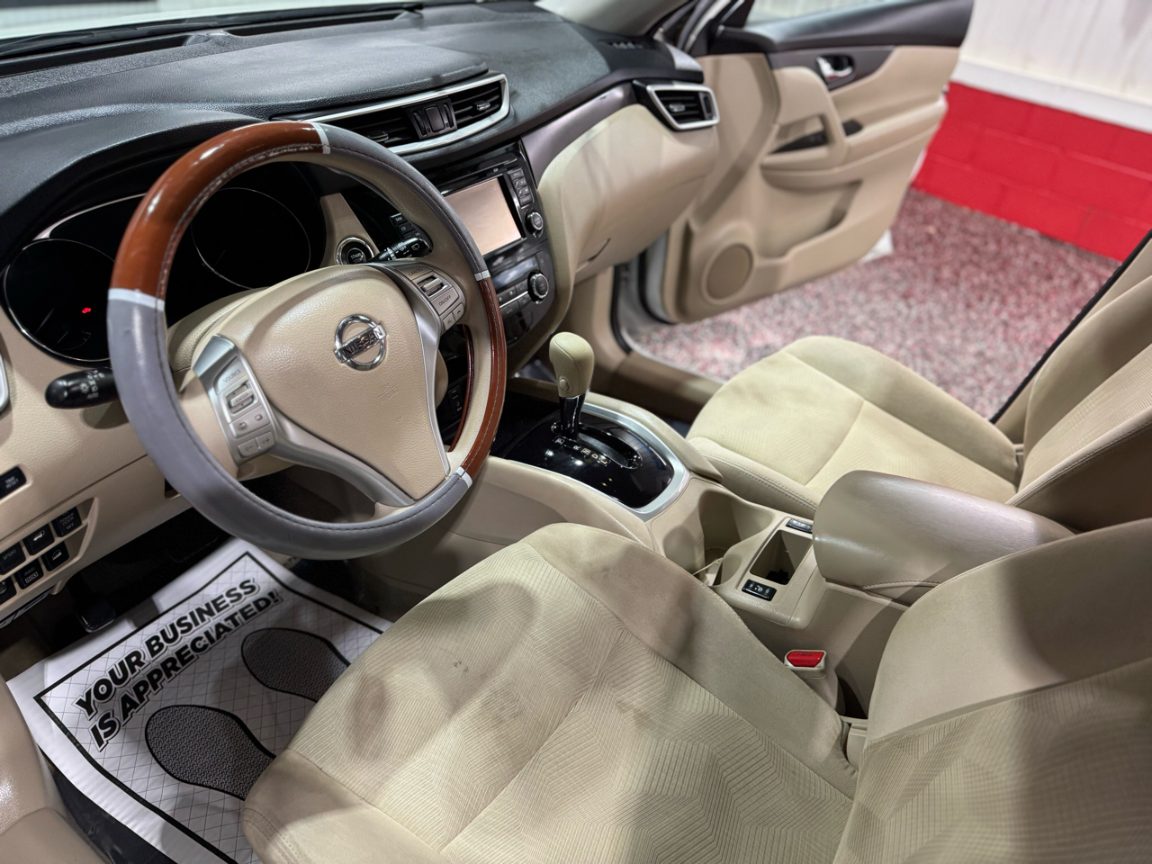 Nissan Rogue AWD 4dr SV 2015