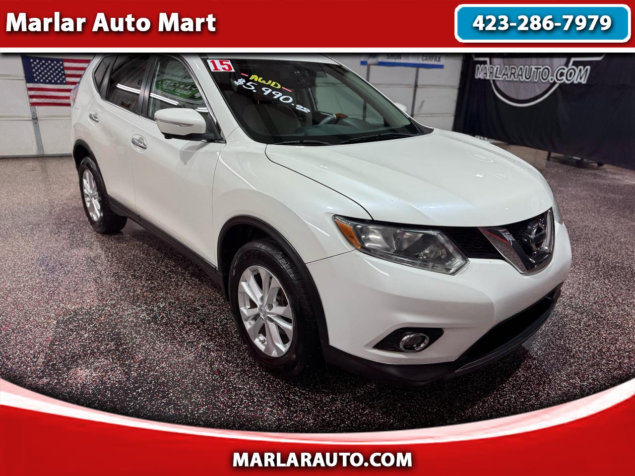 2015 Nissan Rogue SV's photo