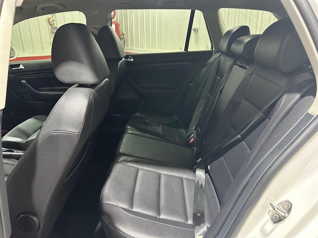 Volkswagen Jetta SportWagen 4dr DSG TDI 2012