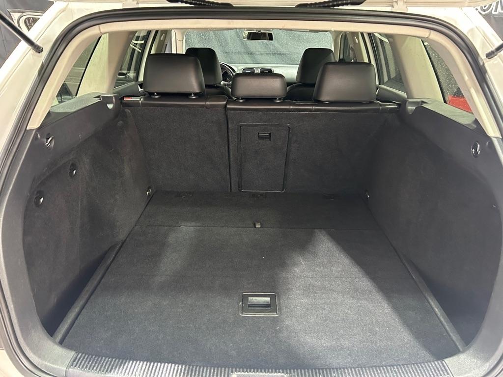 Volkswagen Jetta SportWagen 4dr DSG TDI 2012